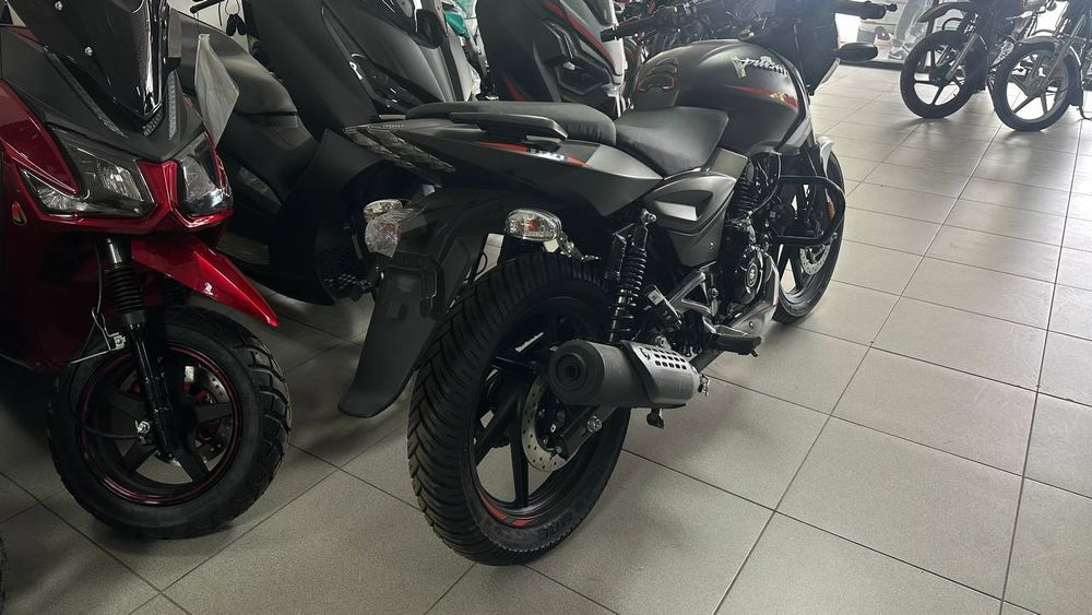 Мотоцикл Bajaj pulsar 180 Гарантія!! Кредит!! Доставка!!