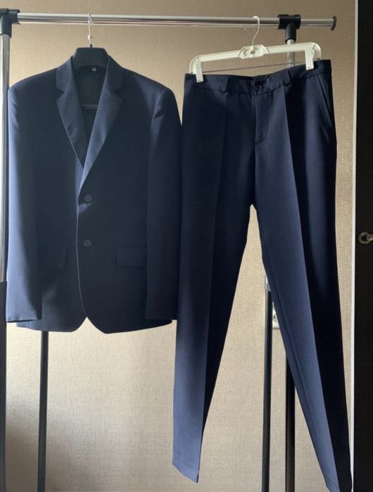 Класичний чоловічий костюм, двійка