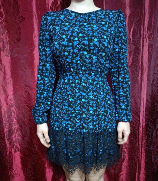 Sukienka  z koronką długi rękaw Crop nowa bez metki