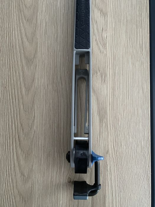 Napinacz stelaza przedsionka isabella