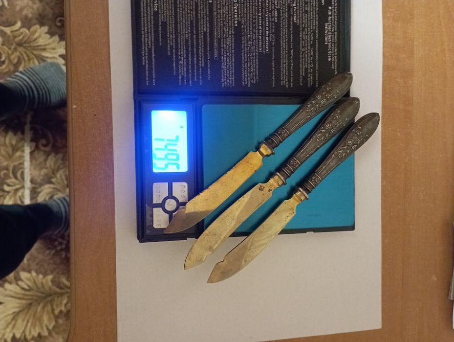 Столові прибори старі