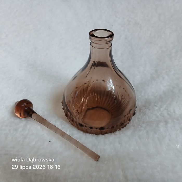 Flakonik na perfumy