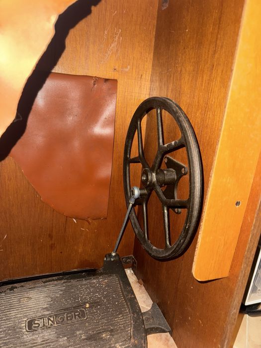 Maquina costura Singer 518 a funcionar