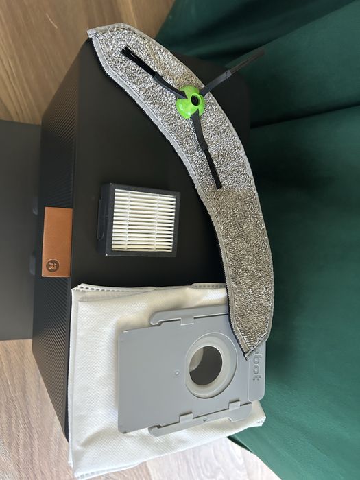 Stacja automatycznego opróżniania irobot clean base do roomba combo