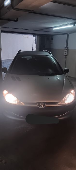 Vende se Peugeot 206