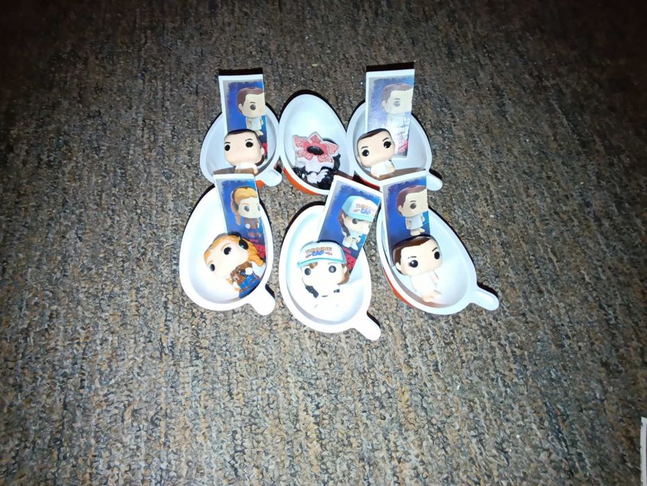 Обміняю іграшки кіндер