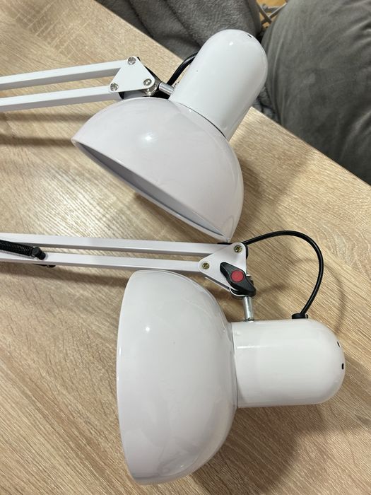 Лампа настільна для манікюру біла