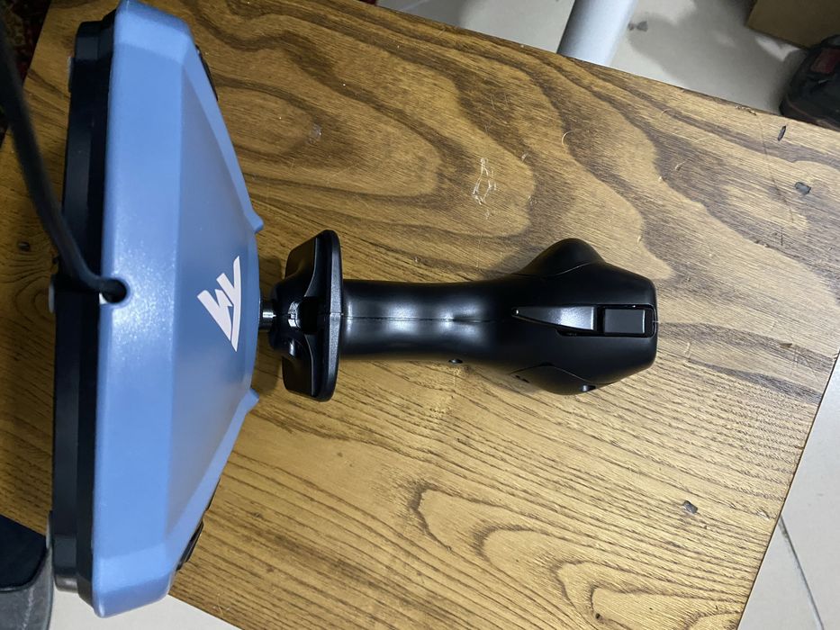 Joystick airbus thrusmaster