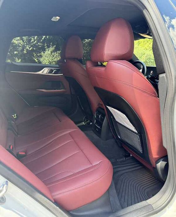 BMW i4 2022 83.9 kWh