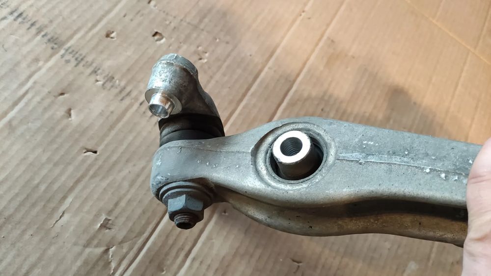wahacz lewy przód volvo v60 oryginalny