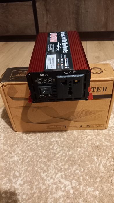 Інвертор 12 220в