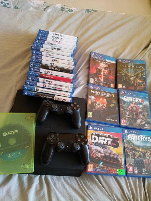 Konsola PS4 2 pady i 23 gry SPRZEDAM