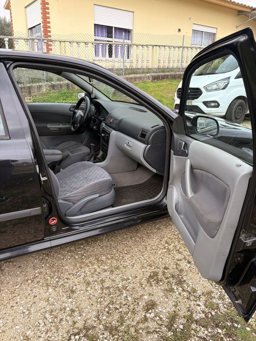 Skoda octavia 1.6 SR Gasolina