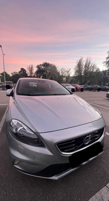 Volvo V40 R Design 1.6