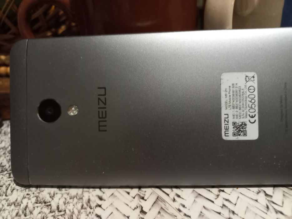 Продам телефон Мейзу 5s .