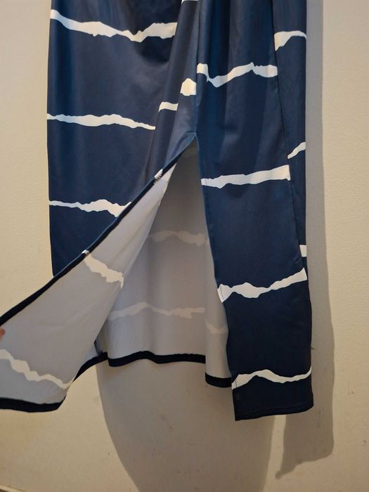 Sukienka damska midi r. L