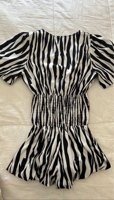 Macacao com padrao zebra