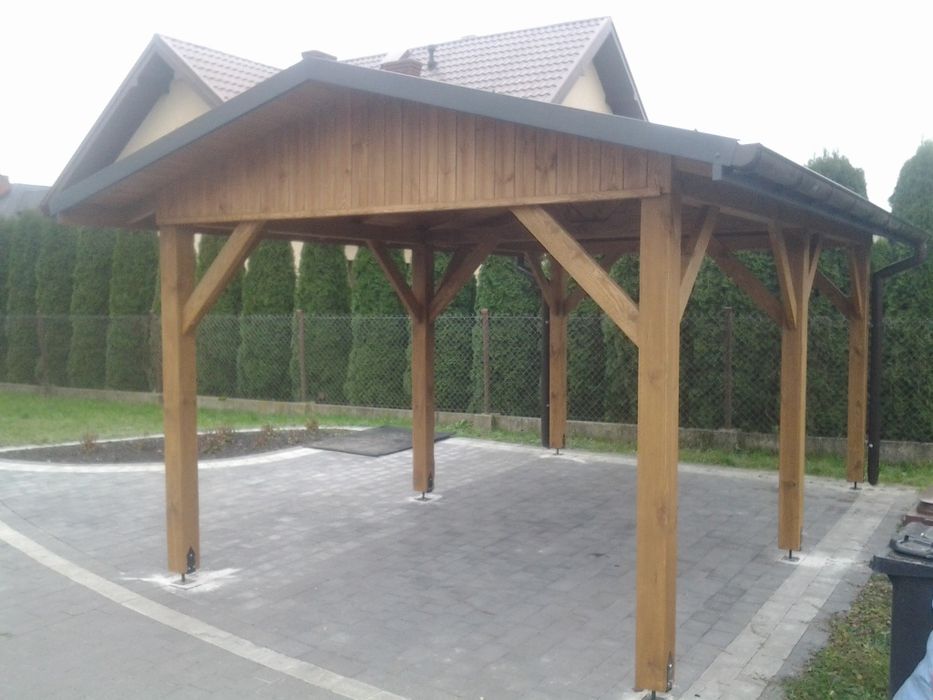Wiata garażowa drewniana