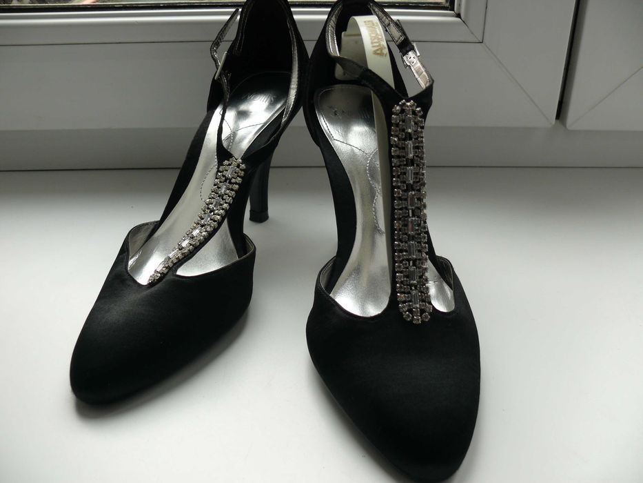 Szpilki damskie wizytowe roz.38 firmy "Wallis"