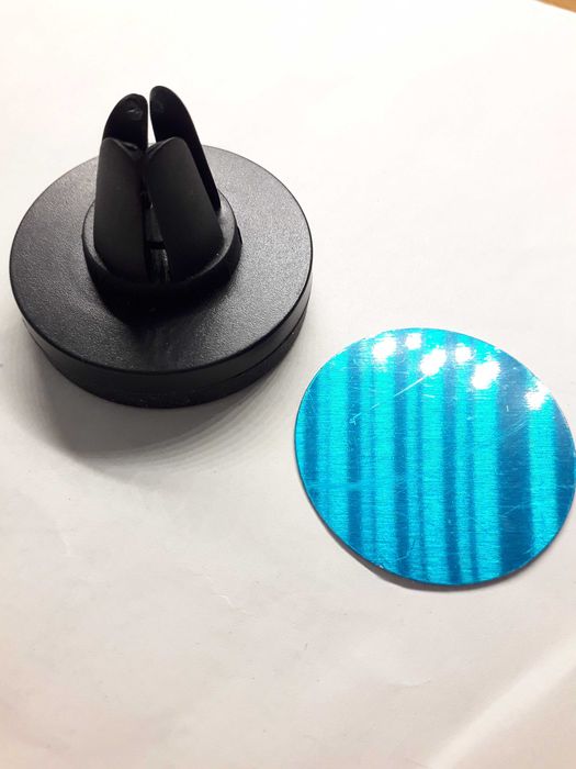 Varios suportes para smartphone no carro desde 3€