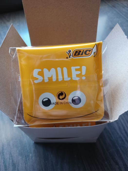 Embalagem 10 cinzeiros de bolso BIC (novo)