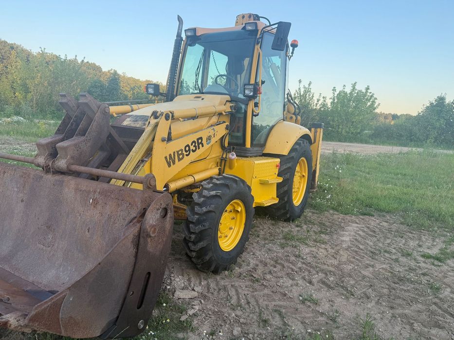 Komatsu WB93R  Komatsu wb93r Wszystko sprawne, bez luzów i wycieków