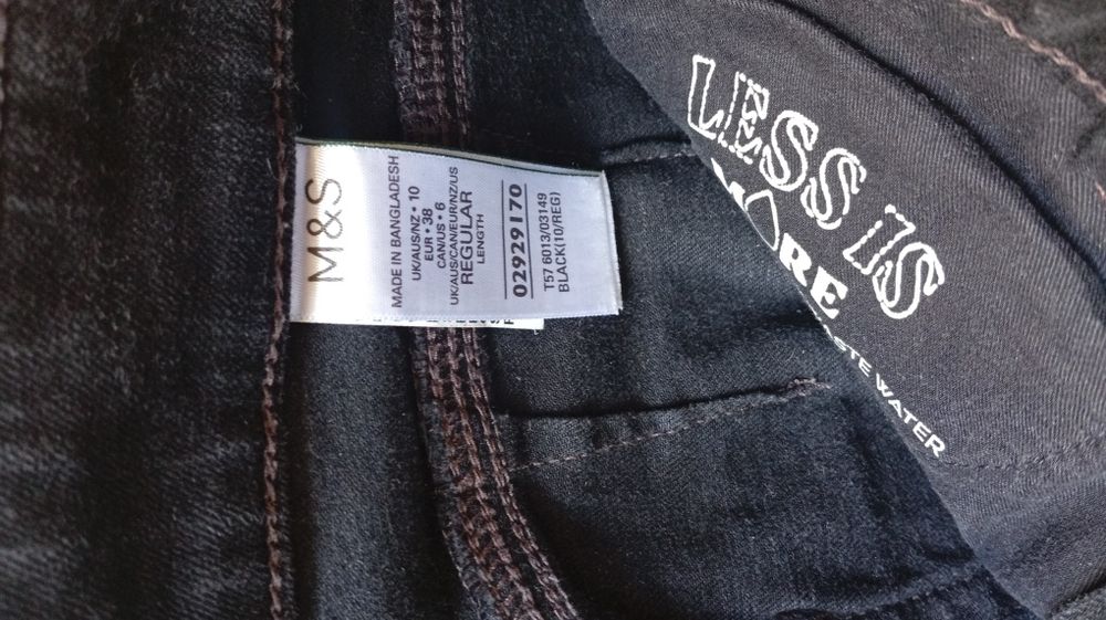 Czarne proste jeansy, proste nogawki, Marks & Spencer, rozmiar M