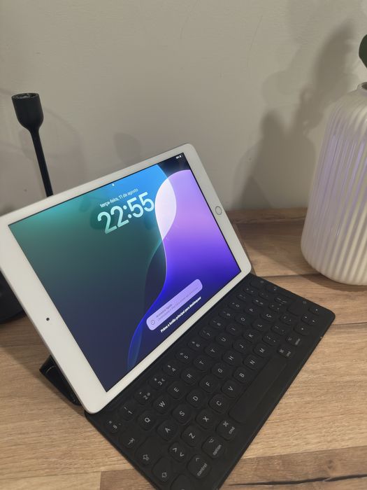 iPad 7.ª Geração 32 GB + Capa Teclado + Rato HP | Impecável