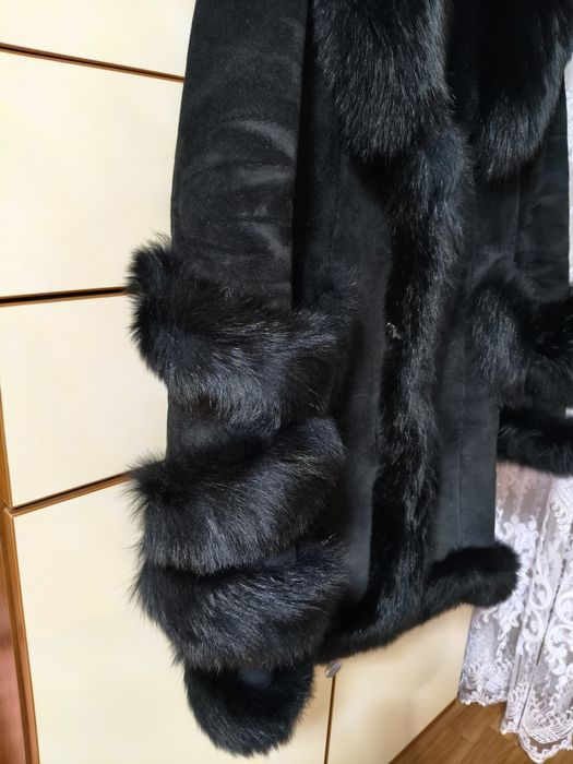 Продам дубленка жіноча розмір 50, ціна 949грн