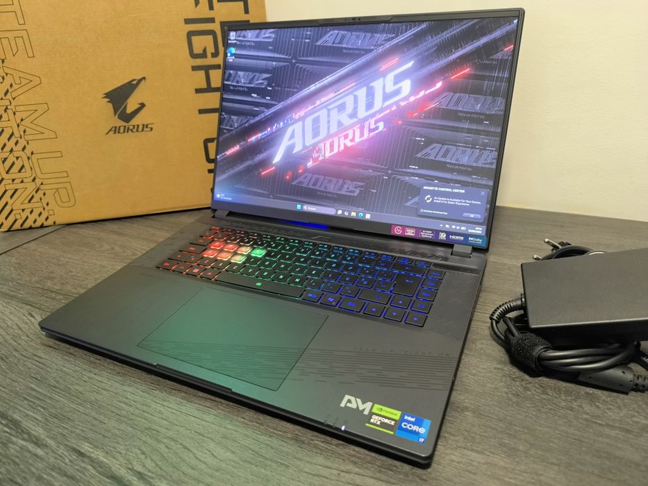 Aorus I7 RTX 4070 32 RAM 1TB 3x Sem Juros C/ Garantia