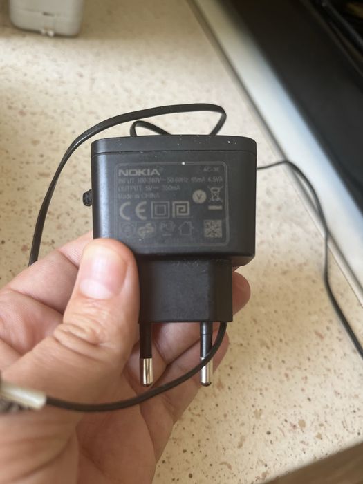 Зарядне устройство/ зарядний пристрій NOKIA N95/кнопочний тонкий вход