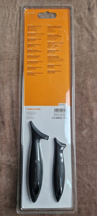 Komplet 2 noży kuchennych Fiskars