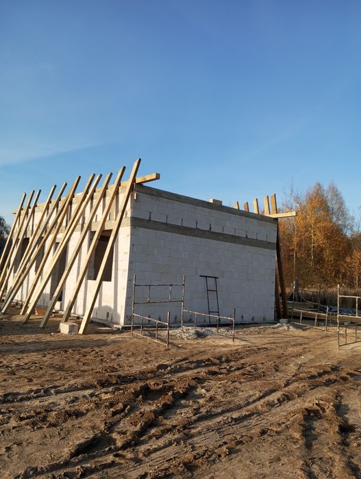 Budowa domów fundamenty ściany dobudówki