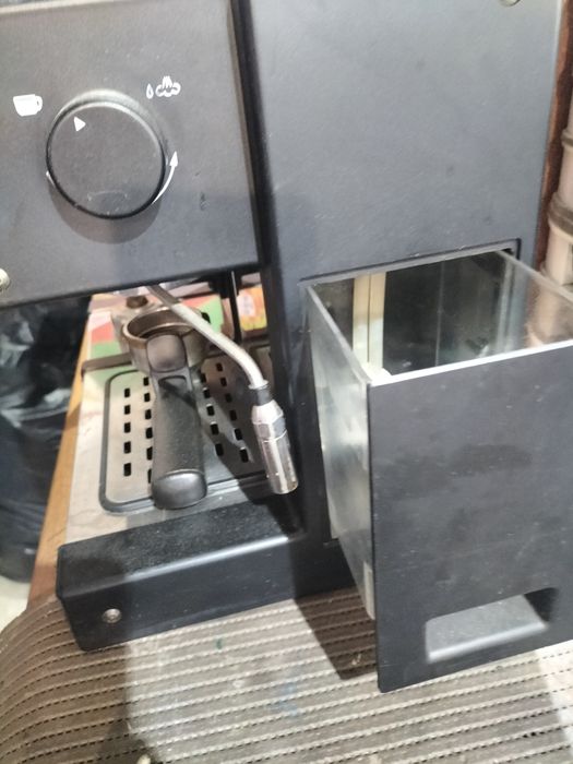 Máquina de café .461778021704673282
