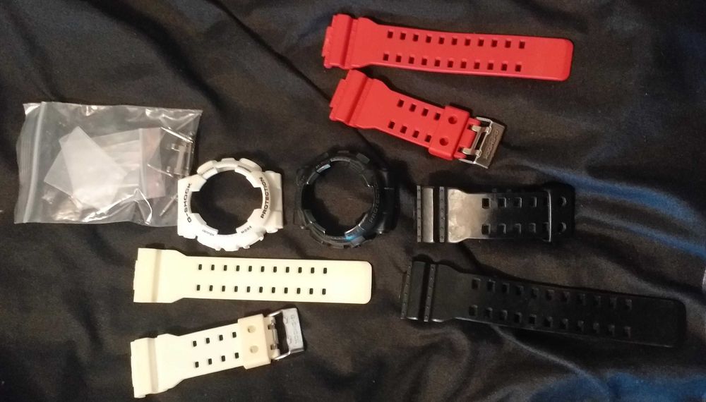 Zegarek Casio G-SHock GA-100 transparentny.