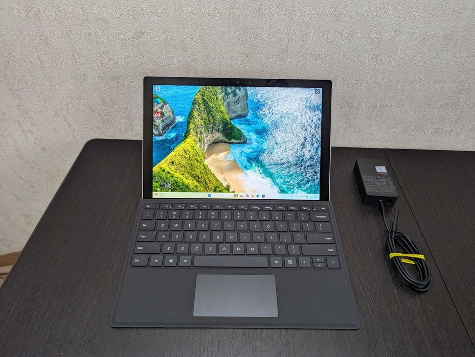 Microsoft Surface Pro 7+ LTE 16/256gb Intel i5-1135g7 5 циклів АКБ100%