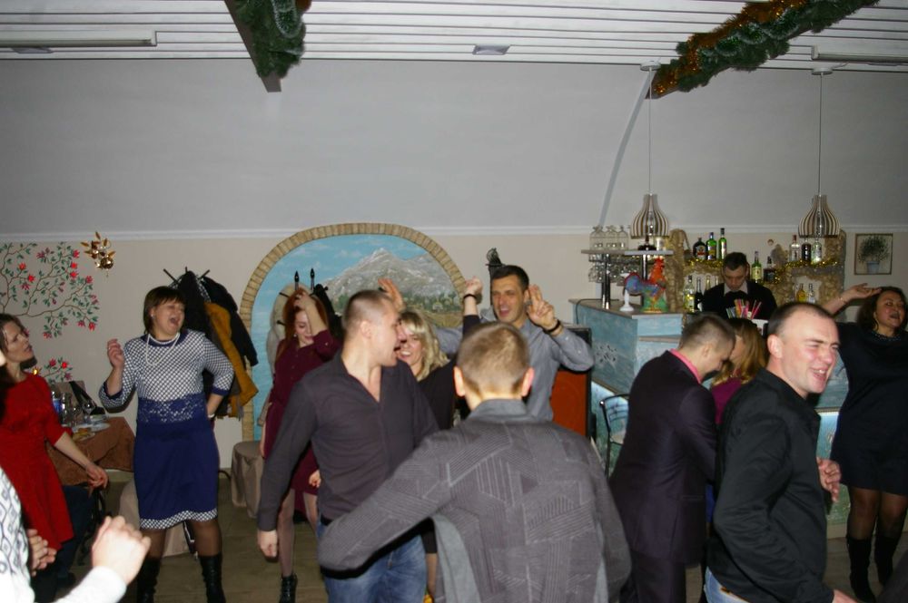 Ди -джей  DJ  на  юбилеи , свадьбы корпоративы .,тамада