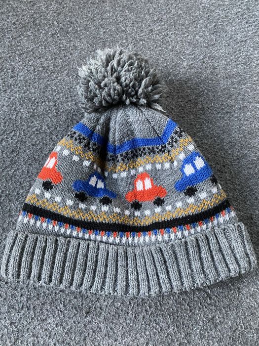 Зимняя шапка с машинками и бубоном next на флисе