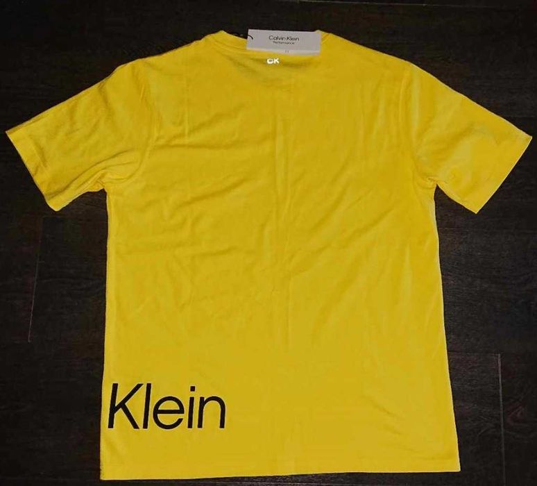 T-Shirt Calvin Klein Performance  r. M