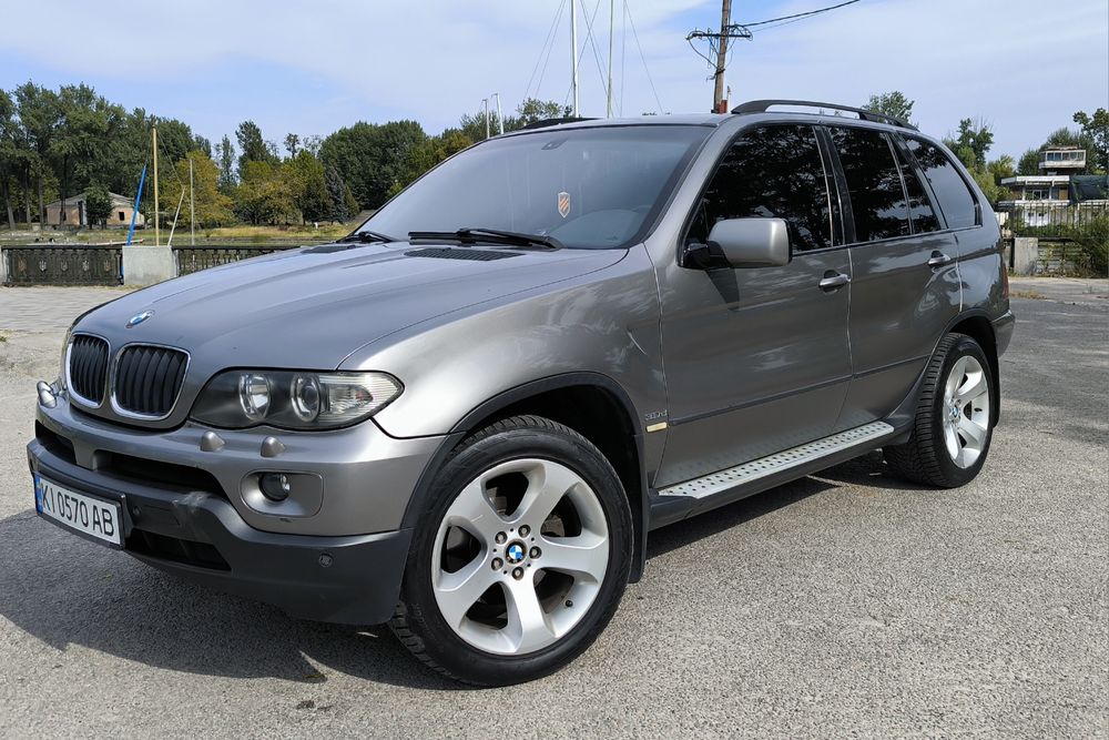продаж BMW X5 e53