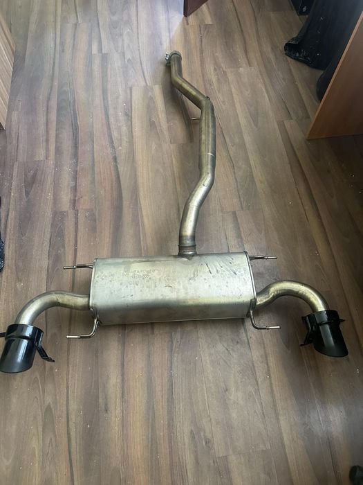 Alfa Romeo глушитель новый заводской