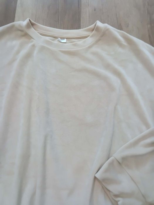 Bluza damska welurowa.