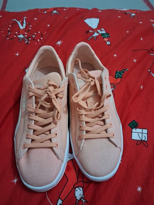 Buty puma rozmiar 43 morelowa nowe