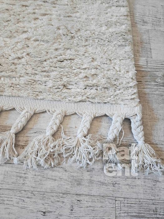 Dywan kremowy dywanik 60x110 kremowy boho z frędzlami miękki