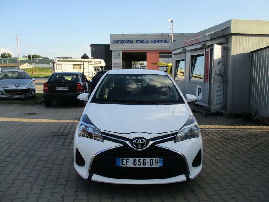 Toyota Yaris 1.33 Benzynka 100 Koni. Dobrze wyposażony !!!