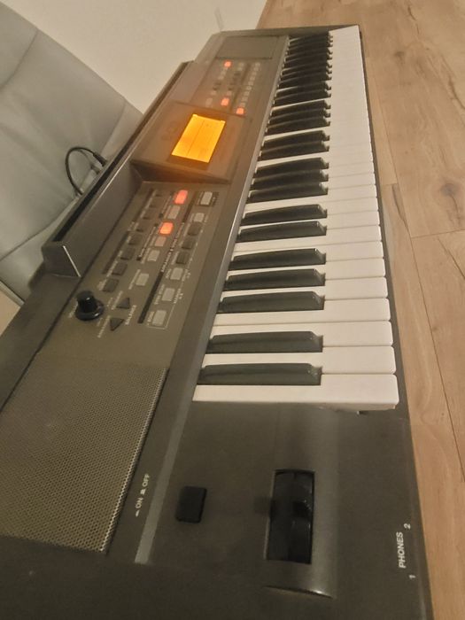 Teclado Roland E-09 Interactive Arranger