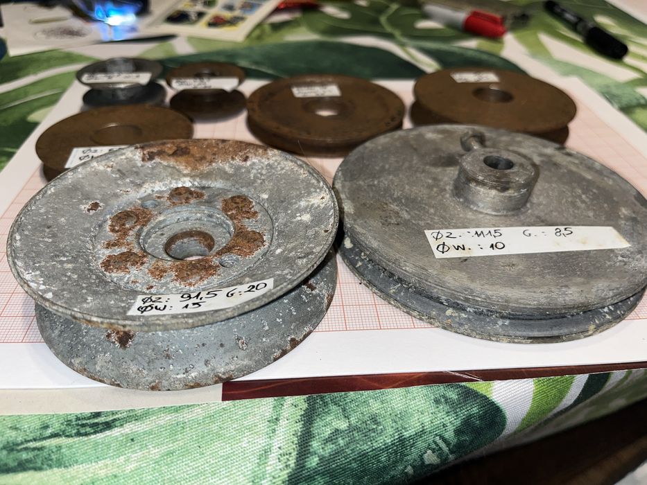 Koła pasowe metalowe i drewniane