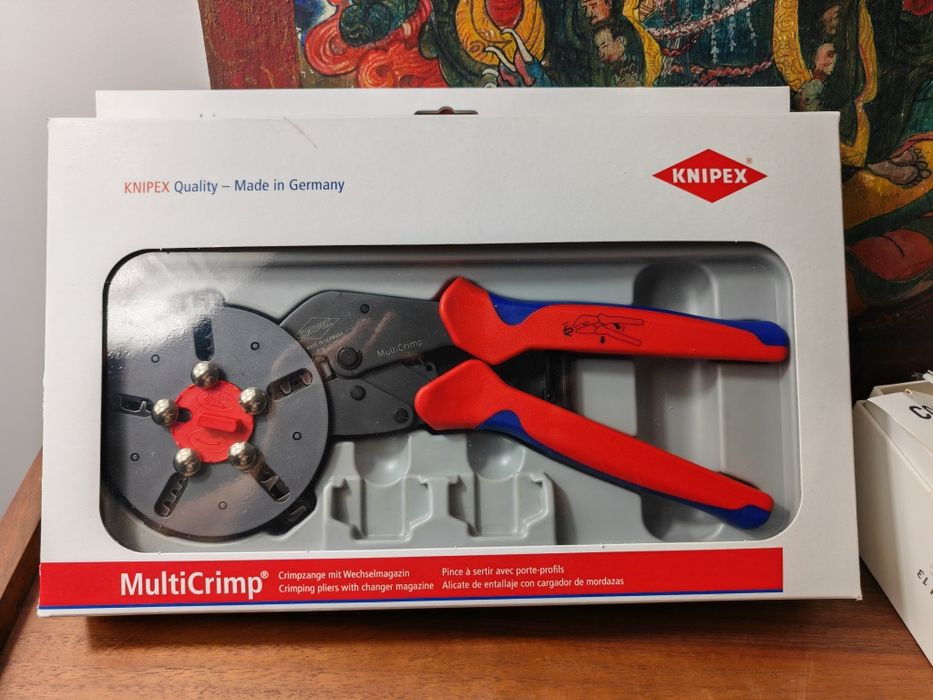 KNIPEX 97 33 02 Szczypce z magazynkiem 5 matryc 
SZCZYPCE DO