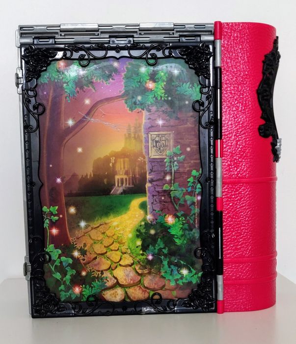 Ever After High Briar Beauty Thronecoming book house