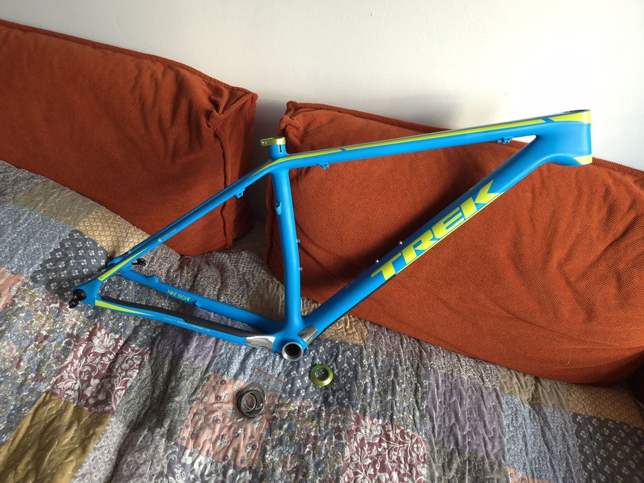 Rama MTB TREK Superfly 9.8 Carbon 29 z papierami